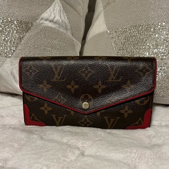 Authentic Louis Vuitton Long WalletBrown Monogram